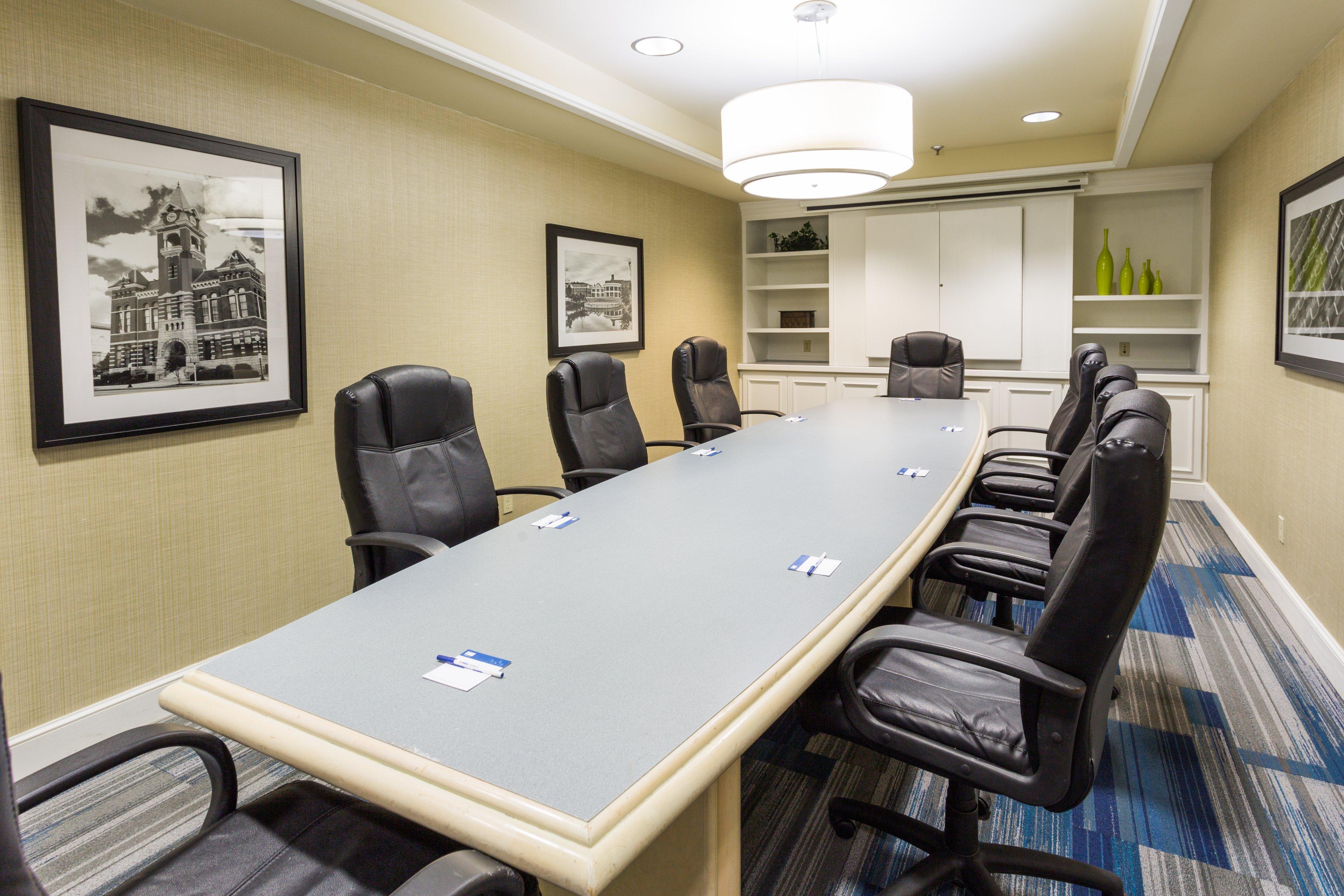 Holiday Inn Express & Suites Wilmington-University Center By Ihg Экстерьер фото