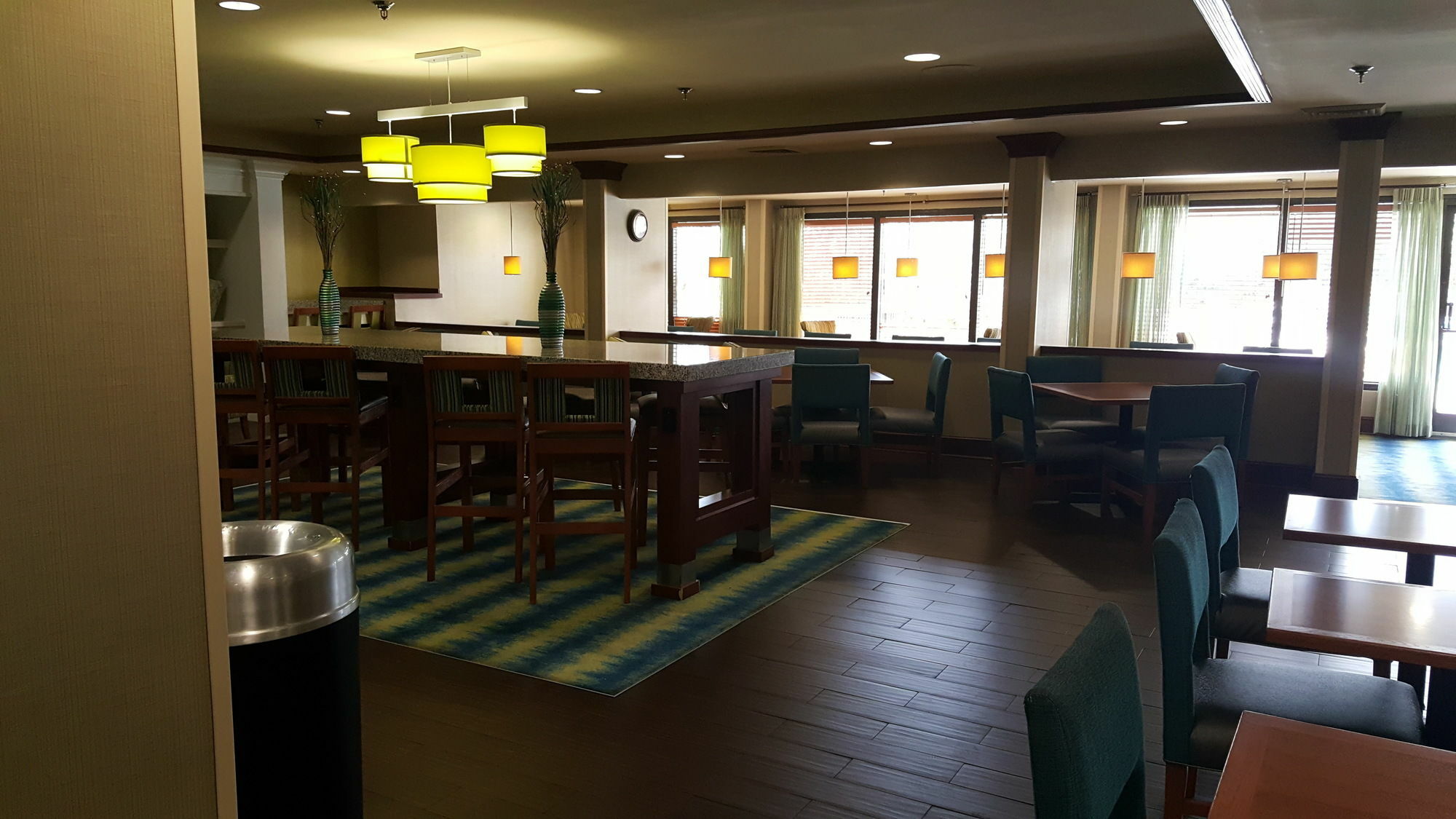 Holiday Inn Express & Suites Wilmington-University Center By Ihg Экстерьер фото
